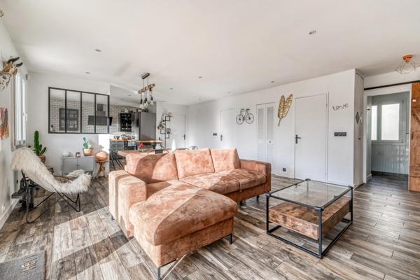 Christophe Michaudelle – CAPIFRANCE - vous propose proche de Saint Mard : maison indépendante - 4P - 85 m² - 2 chambres - 1 pièce d'eau - buanderie - 1 dépendance (54 m²) beau jardin