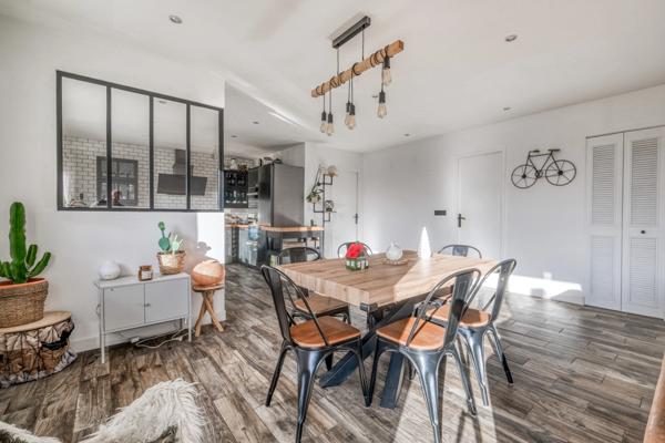 Christophe Michaudelle – CAPIFRANCE - vous propose proche de Saint Mard : maison indépendante - 4P - 85 m² - 2 chambres - 1 pièce d'eau - buanderie - 1 dépendance (54 m²) beau jardin