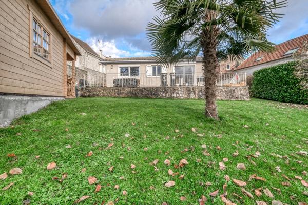 Christophe Michaudelle – CAPIFRANCE - vous propose proche de Saint Mard : maison indépendante - 4P - 85 m² - 2 chambres - 1 pièce d'eau - buanderie - 1 dépendance (54 m²) beau jardin