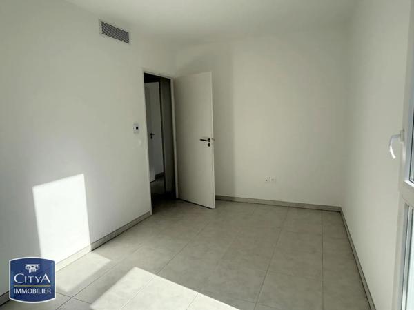 Appartement à louer 3 pièces 67.9m²