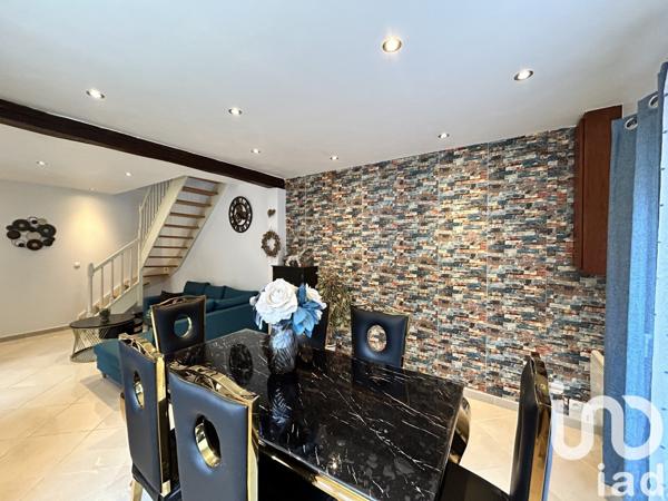 Maison 4 pièces de 83 m² à Corbeil-Essonnes (91100)