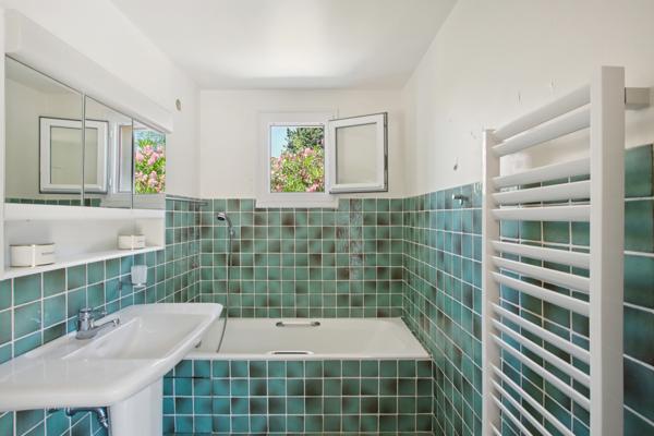 Maison à vendre  5 pièces - 157 m2 GASSIN - 83