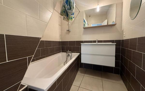 Maison à louer    3 pièces •  Ponteilla