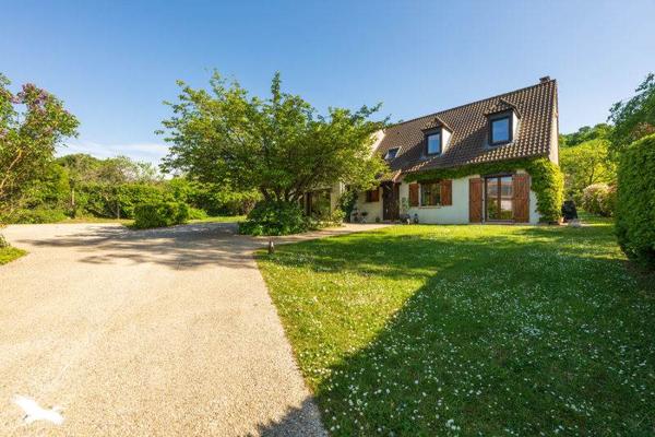 Maison à vendre |  Jouars-Pontchartrain |  7 pièces | 194 m²