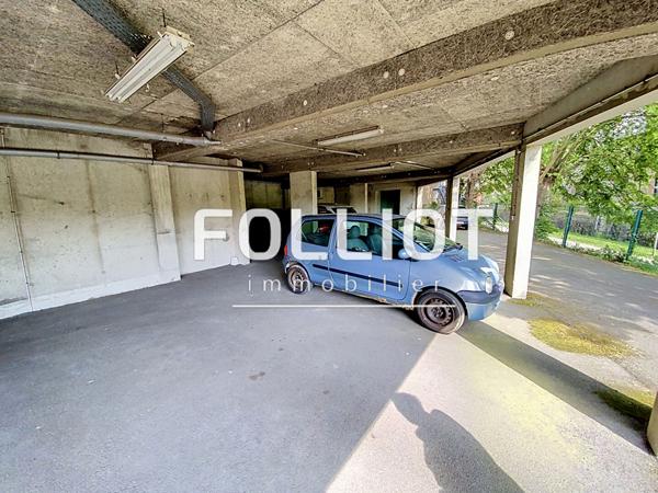 A VENDRE Bureaux 73 m², 2 pièces FOUGERES