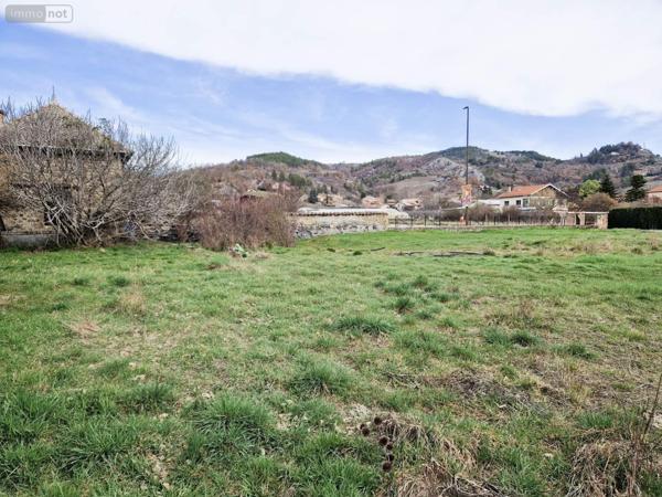 Terrain à Batir à vendre à Tallard dans lesHautes-Alpes (05130), ref : HUG/TAL