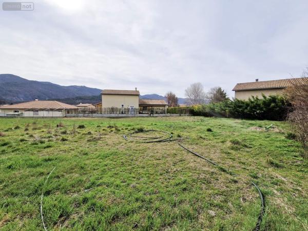 Terrain à Batir à vendre à Tallard dans lesHautes-Alpes (05130), ref : HUG/TAL