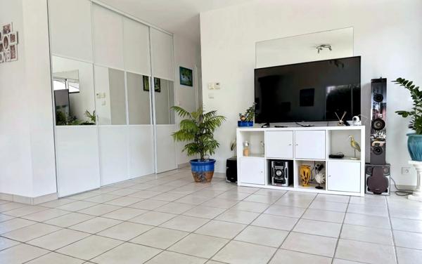 Maison de plain-pied avec jardin arboré, secteur Château d’Olonne, proche du bourg