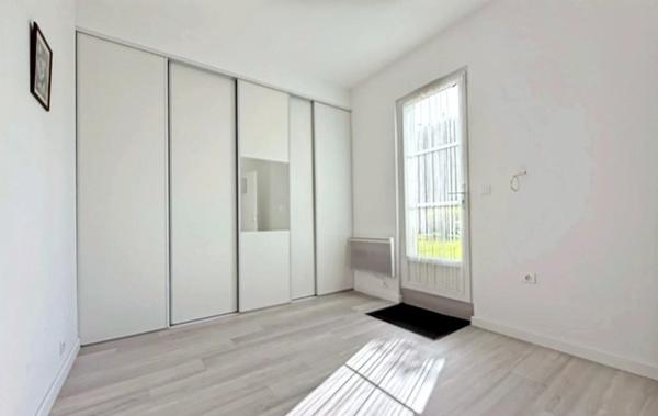 Maison de plain-pied avec jardin arboré, secteur Château d’Olonne, proche du bourg