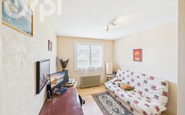 Maison à vendre    5 pièces • 155 m2 Vierzon