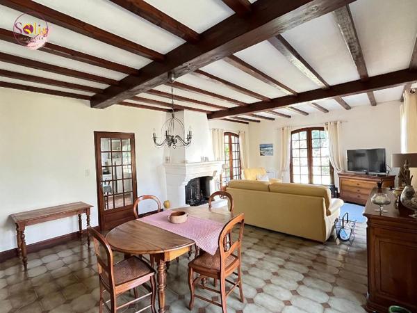 Pavillon avec 4 chambres sur 3 700 m² de jardin ! Ne ...