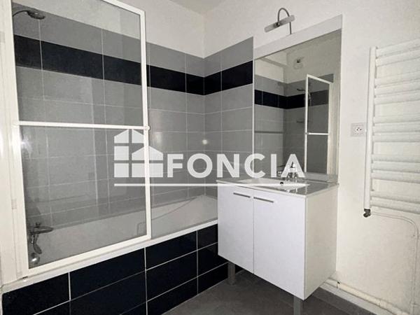 Location Appartement 3 pièces 64.3 m² - 18 PLACE ROSA PARKS Nantes 44000