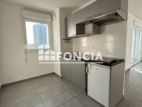 Location Appartement 3 pièces 64.3 m² - 18 PLACE ROSA PARKS Nantes 44000