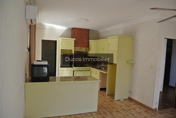 Maison de plain pied 3 chambres et grand garage de 128 m²