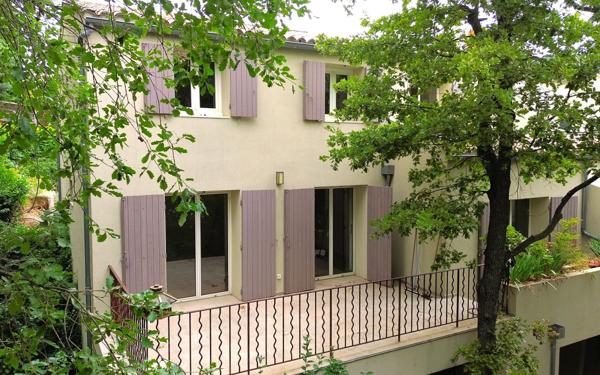 Maison à vendre    6 pièces • 143,25 m2 Venelles