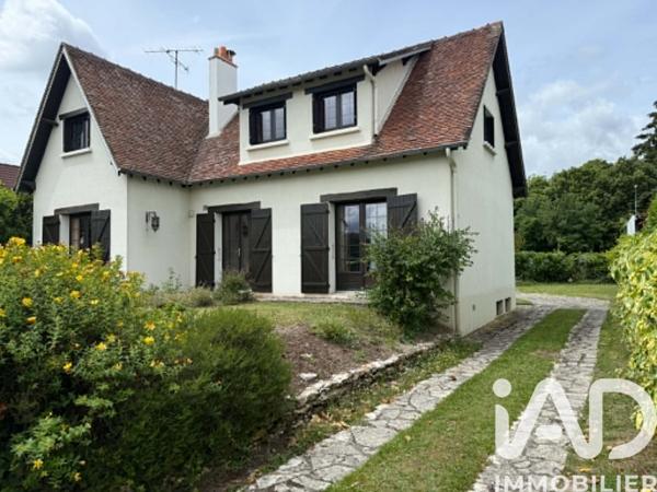 Maison à vendre 7 pièces 136,61 m² Saint-Jean-de-la-Ruelle