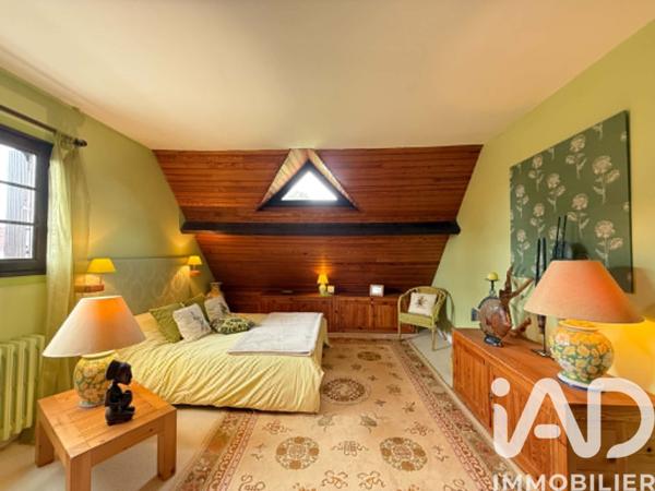 Maison à vendre 7 pièces 136,61 m² Saint-Jean-de-la-Ruelle