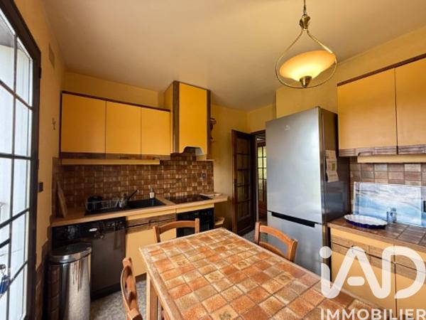 Maison à vendre 7 pièces 136,61 m² Saint-Jean-de-la-Ruelle