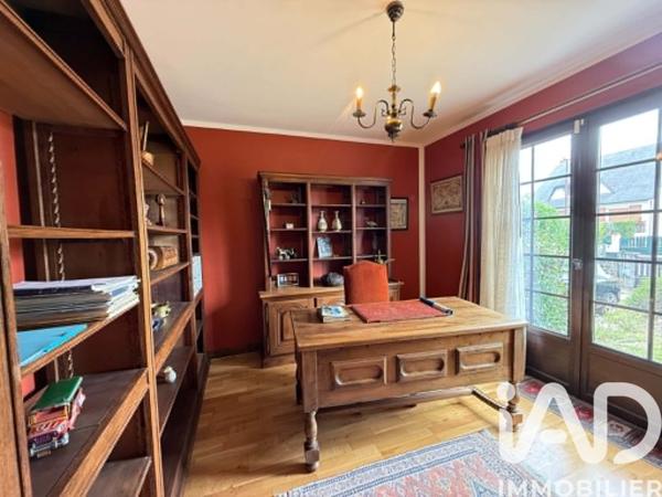Maison à vendre 7 pièces 136,61 m² Saint-Jean-de-la-Ruelle