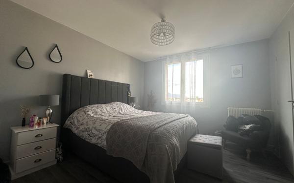 Appartement à vendre    3 pièces • 71,48 m2 Saint-Égrève