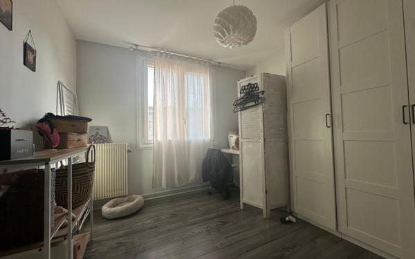 Appartement à vendre    3 pièces • 71,48 m2 Saint-Égrève