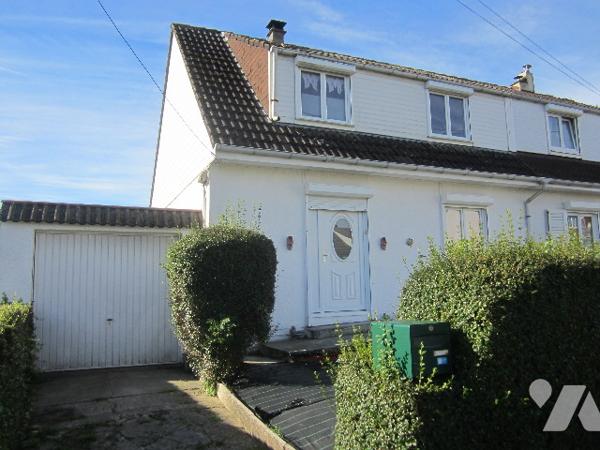 PAVILLON SUR SOUS-SOL de 82 m2 avec garage attenant