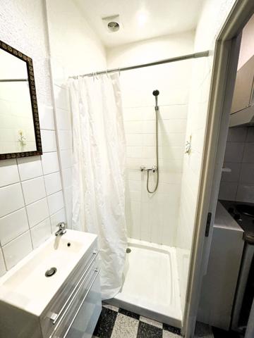 Location meublée studio 18.02m2 avec terrasse de 15m2 m2 !