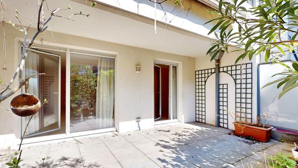 Villeurbanne (69100) VILLEURBANNE RUE MILLON, APPARTEMENT 98 m² en RDJ avec CAVE + GARAGE