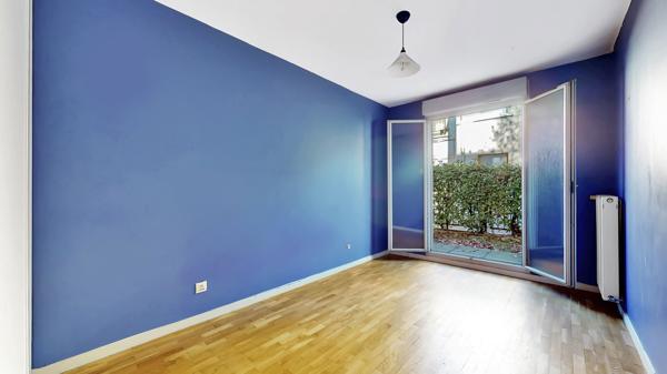 Villeurbanne (69100) VILLEURBANNE RUE MILLON, APPARTEMENT 98 m² en RDJ avec CAVE + GARAGE