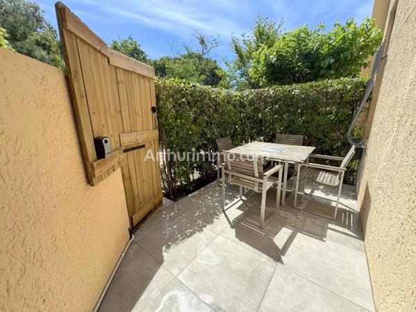 Vente                                                      Appartement
                        
                     2 pièces                      32 m2                     à Sainte-Maxime