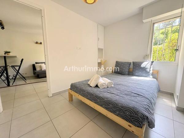 Vente                                                      Appartement
                        
                     2 pièces                      32 m2                     à Sainte-Maxime