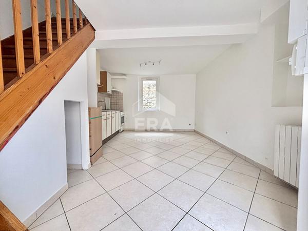 Maison Ballancourt Sur Essonne 2 pièces SANS CHARGE DE CORPO