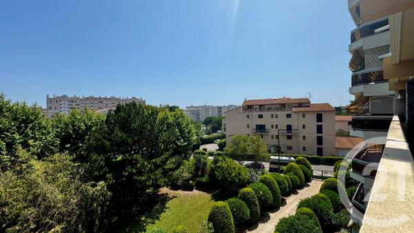 Appartement F4 à vendre  4 pièces - 90,82 m2 LA GARDE - 83