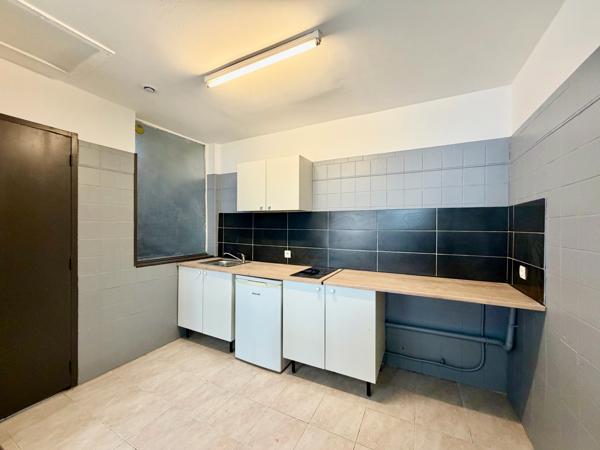 Immeuble 80 m² 2 etage(s)