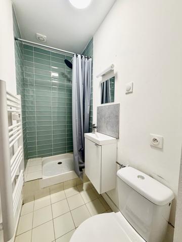 Immeuble 80 m² 2 etage(s)