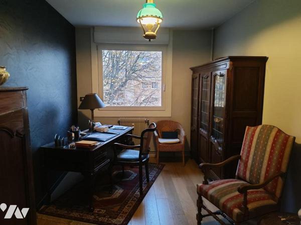 Exclusivité appartement type IV en parfait état rue Carnot avec garage et cave.