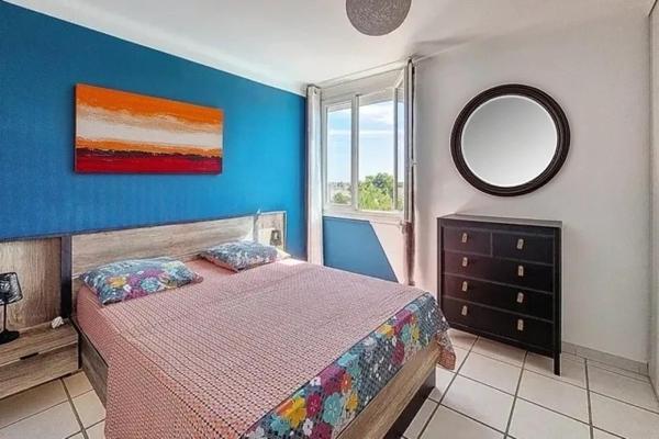 4 pièces plus bureau