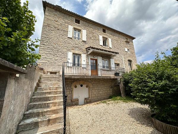 Maison à vendre    5 pièces •  Berrias-et-Casteljau
