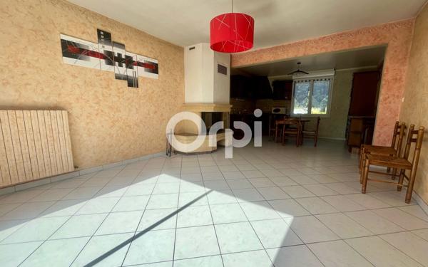 Maison à vendre    5 pièces •  Péaule