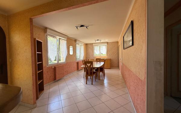 Maison à vendre    5 pièces •  Péaule