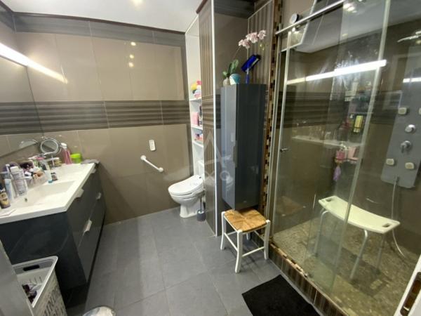 Dpt Gard (30) - Manduel - Maison type T5 avec garage et piscine