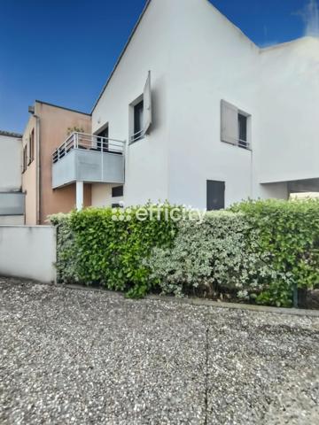 Appartement
         3 pièces
        - 62 m² Exclusivité 250 000 € *