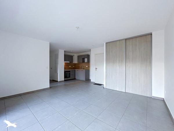 Appartement à vendre 270 810 € Royan 3 p 64 m² DPE C