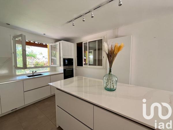 Maison à vendre 6 pièces 140 m² Saint-Zacharie