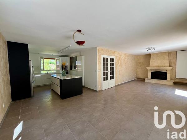 Maison à vendre 6 pièces 140 m² Saint-Zacharie