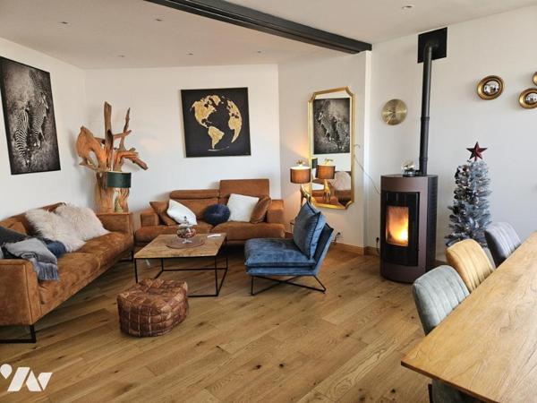 Proche centre ville et mer dans petite copropriété, magnifique appartement avec espaces extérieurs 