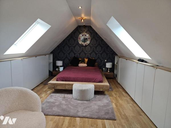 Proche centre ville et mer dans petite copropriété, magnifique appartement avec espaces extérieurs 