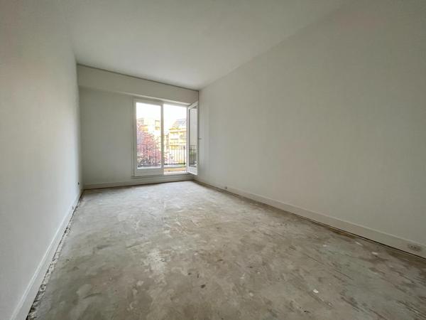 Grande terrasse, calme, centre-ville et RER de Chatou 6' à pied