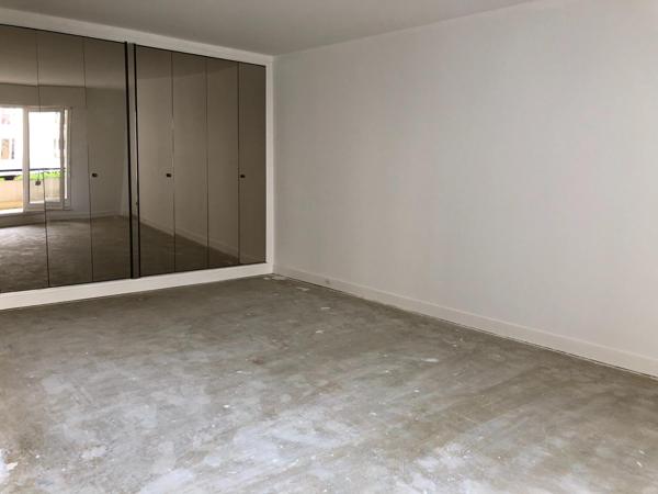 Grande terrasse, calme, centre-ville et RER de Chatou 6' à pied