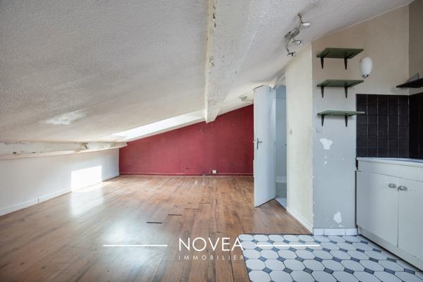 Charmant studio mansardé au cœur des Pentes de la Croix-Rousse